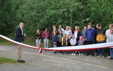 Mieszkańcy Czermina przy Sportowej Osadzie na Wzg&oacute;rzu w Czerminie