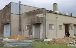 Budynek SUW z podkopanymi fundamentami