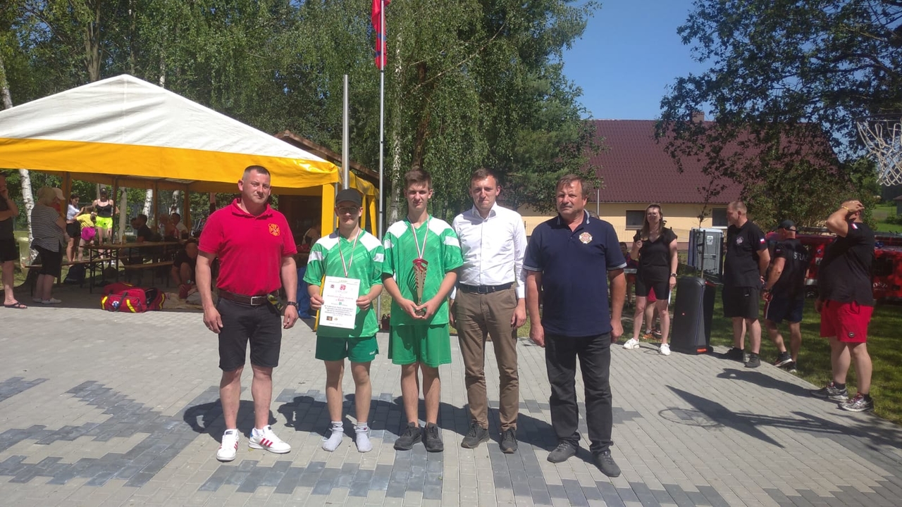 Zawody siatkarskie w Czerminie