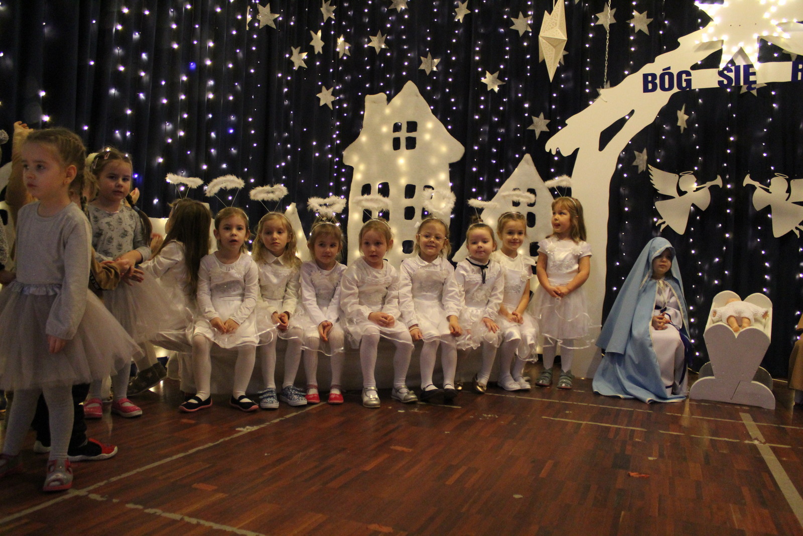 Jasełka z&nbsp;okazji Dnia Babci i&nbsp;Dziadka w&nbsp;Bralinie