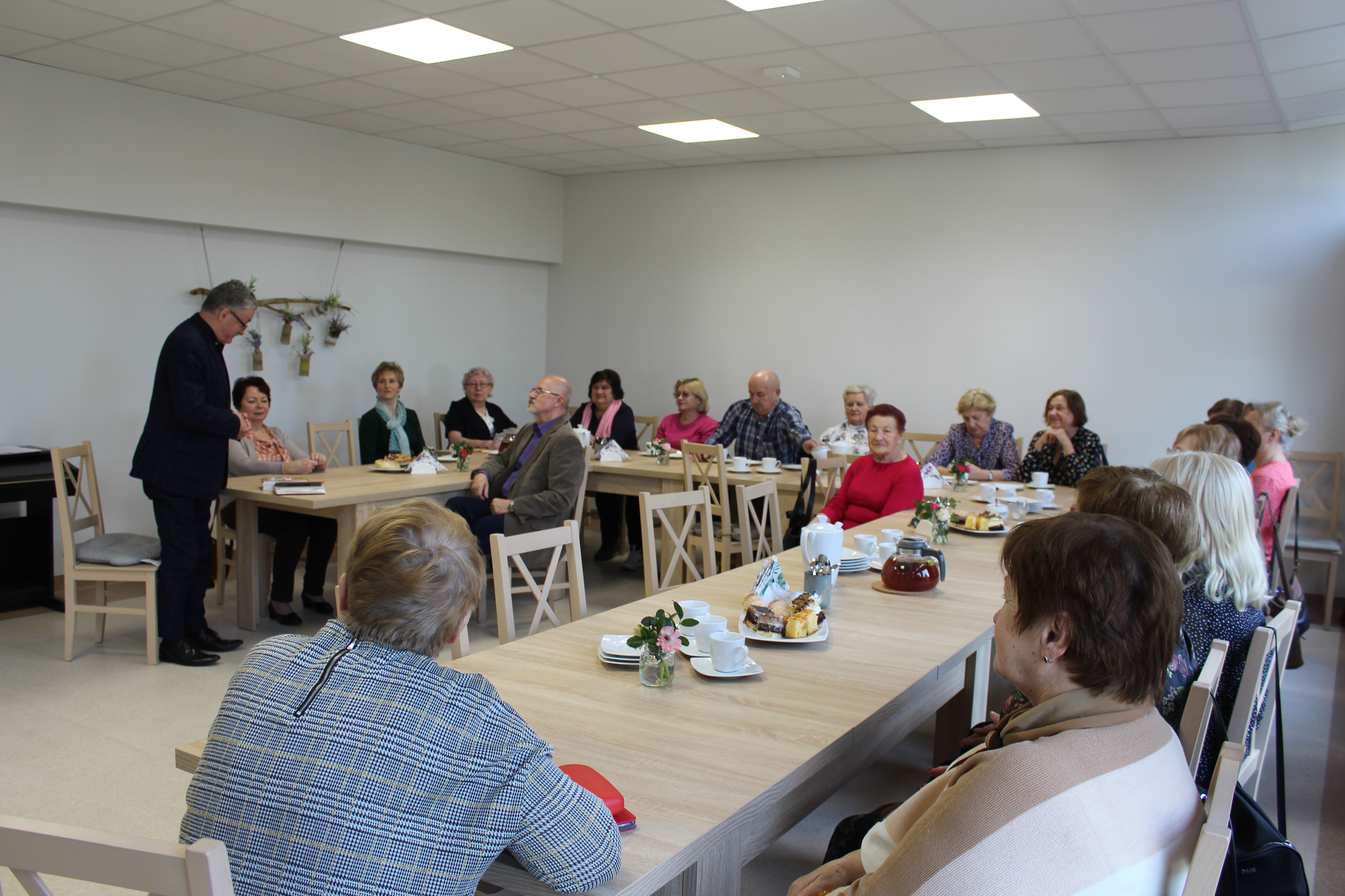 Spotkanie autorskie z&nbsp;Marianem Kucharzakiem w&nbsp;Klubie Senior + w&nbsp;Bralinie