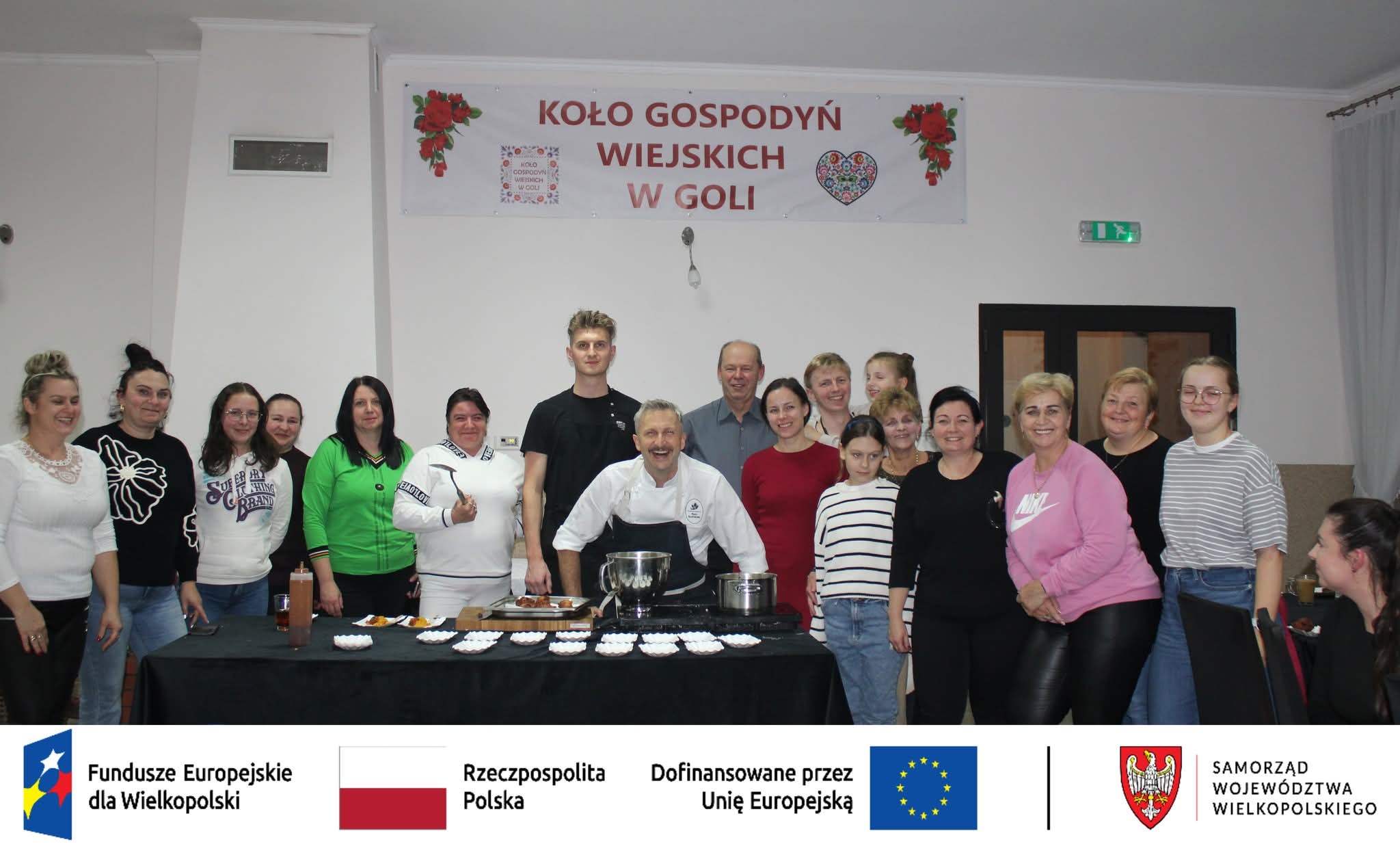 Warsztaty kulinarne zdjęcie grupowe