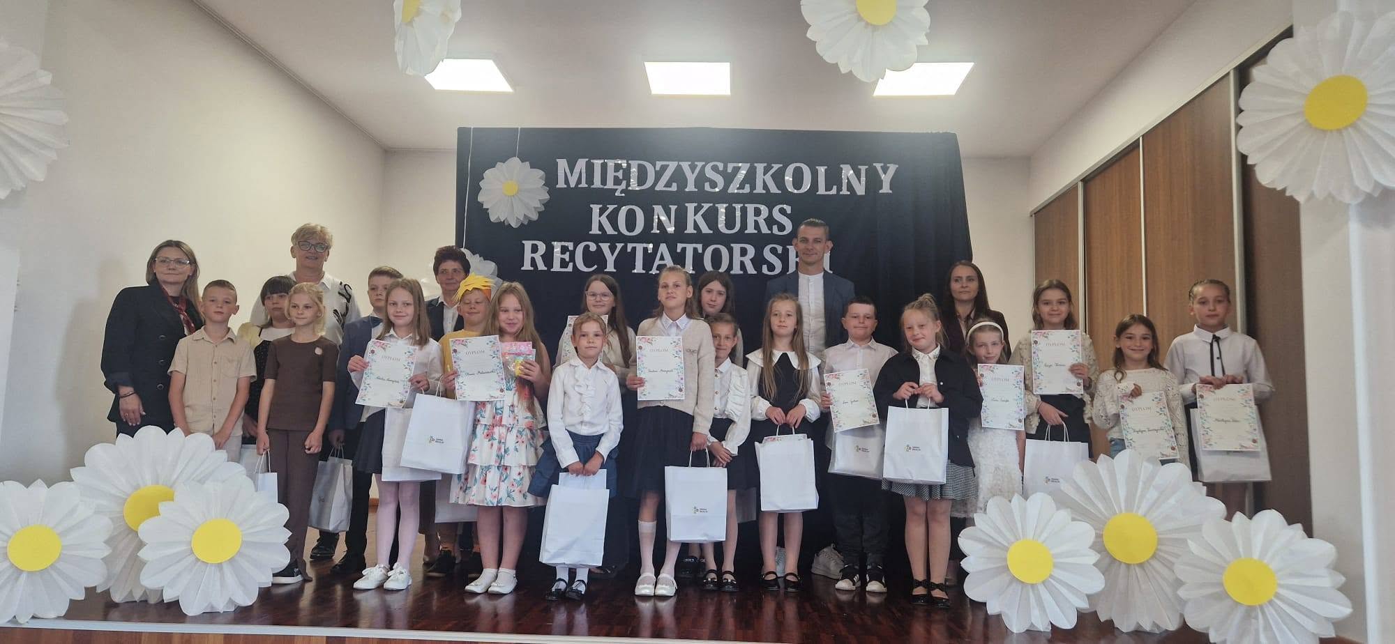 Międzyszkolny konkurs recytatorski, uczestnicy